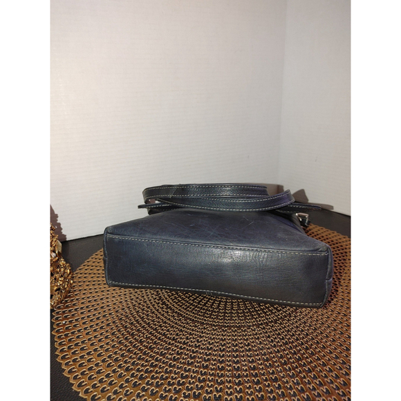 Chaos Leather Collection Crossbody - Picture 5 of 9